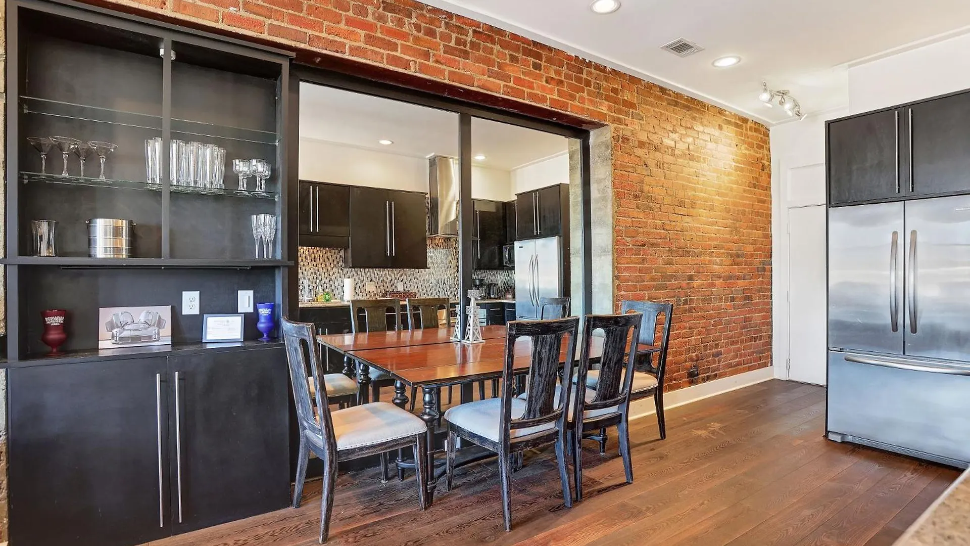 Apartmán Corner View Broughton Penthouse With Free Reserved Parking Savannah