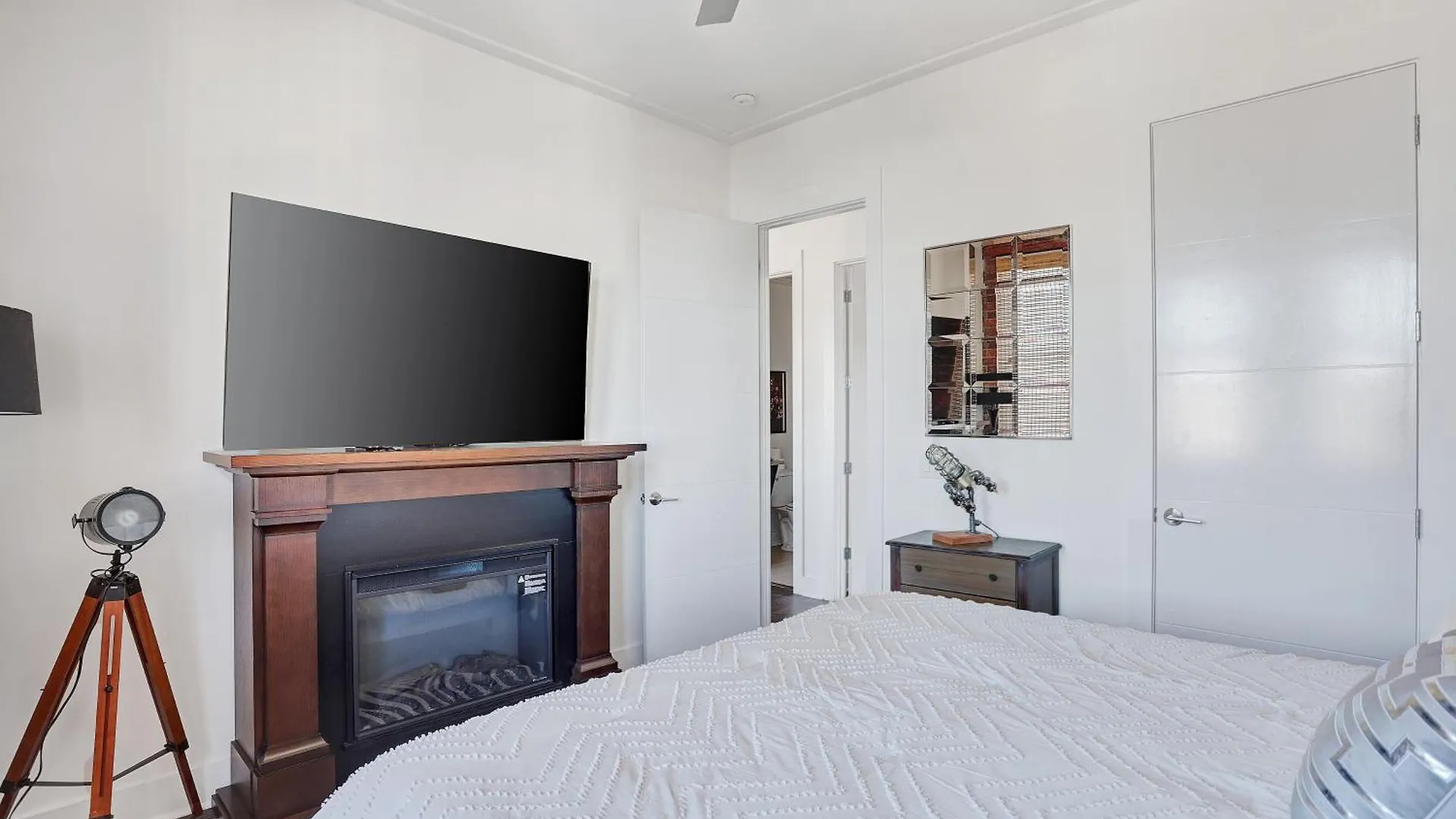 Corner View Broughton Penthouse With Free Reserved Parking Savannah 0*,  USA